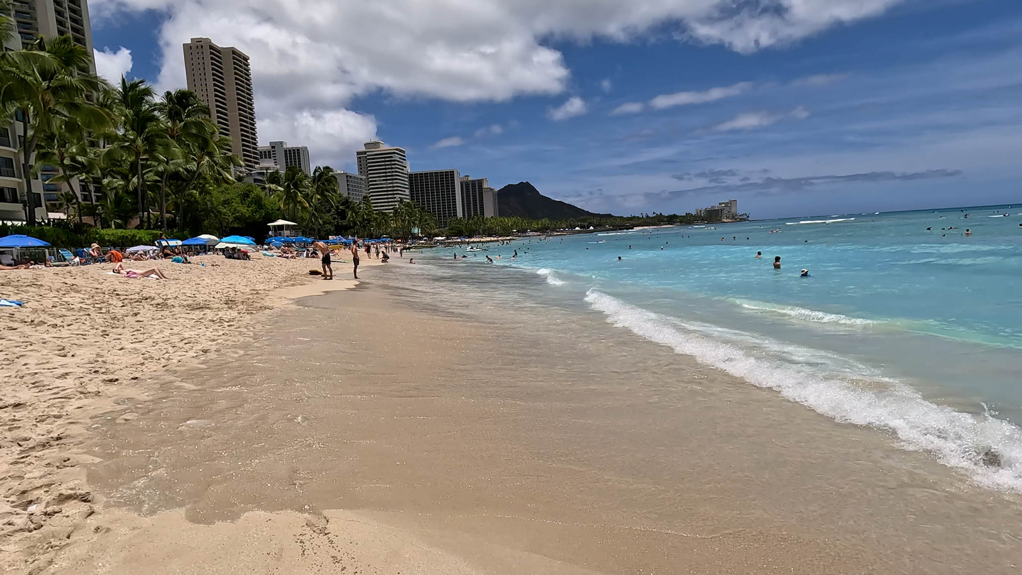 Beachfront Hotels in Waikiki - Moana Surfrider A Westin Resort And Spa - Photo 1
